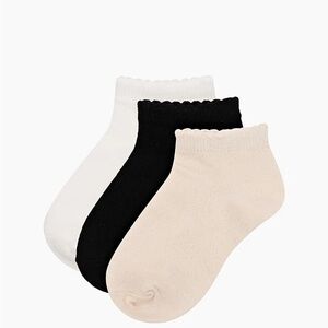 Size 8 Boys Mayoral Trio Ankle Socks in Black, White, and Cream